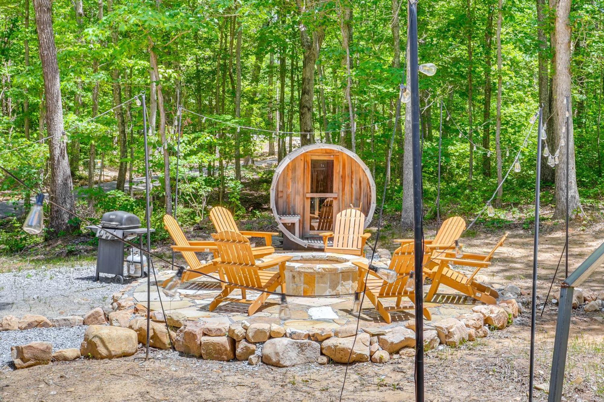 Monteagle Cabin With Swim Spa, Sauna And Fire Pit! Ngoại thất bức ảnh